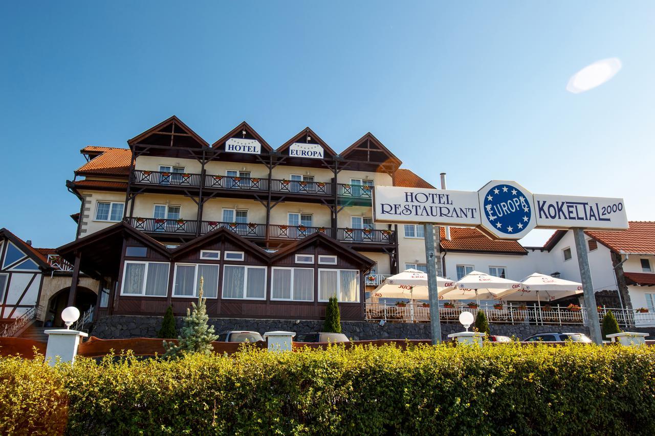 Hotel Europa Kokeltal Albesti  Экстерьер фото